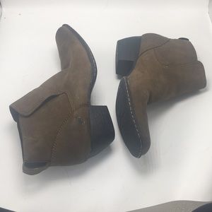 Born “Truffle” Leather Rascal Angle Boots, Size 11